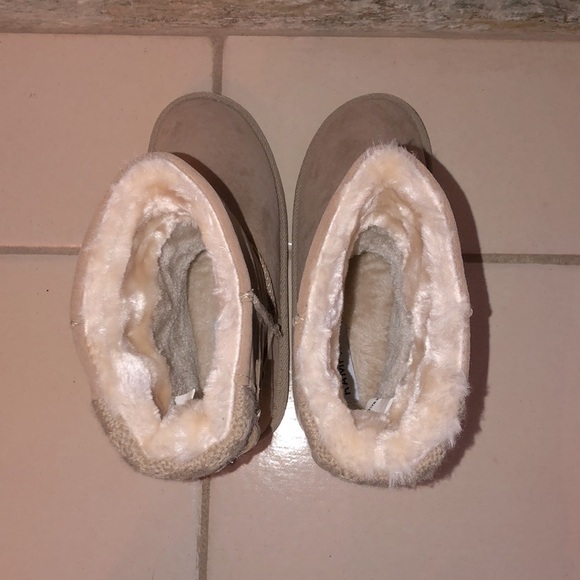 Rampage Fur Lined boots size 6 - Picture 3 of 6